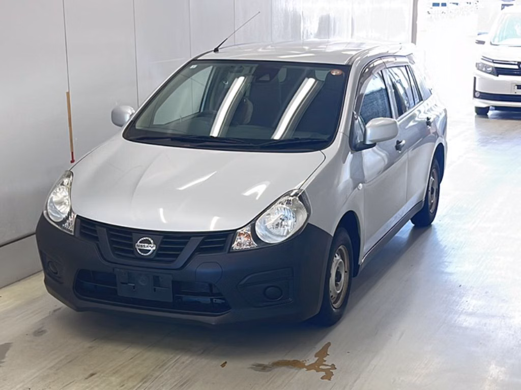 NISSAN AD