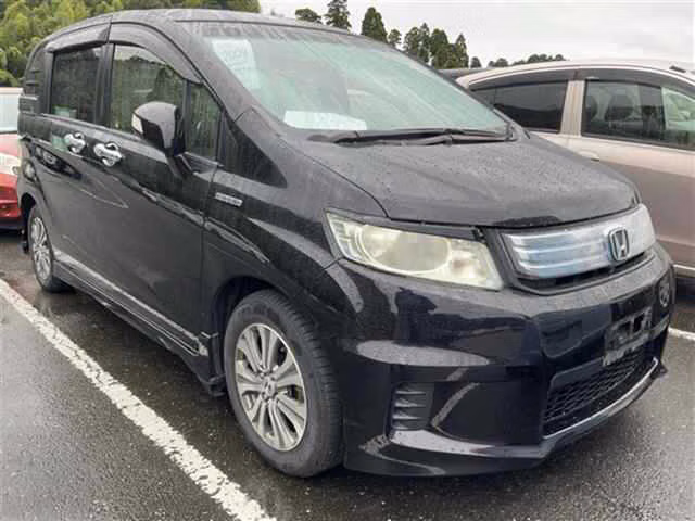 HONDA FREED SPIKE