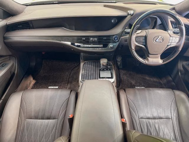 Lexus LS500h