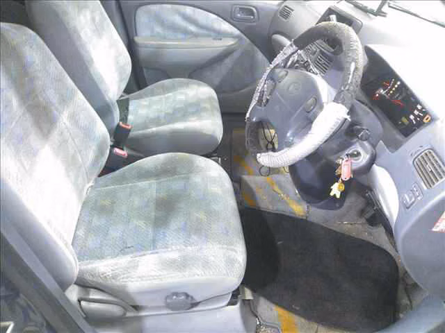 TOYOTA RAUM