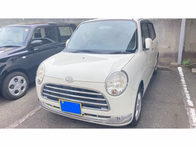 Daihatsu Mira Gino