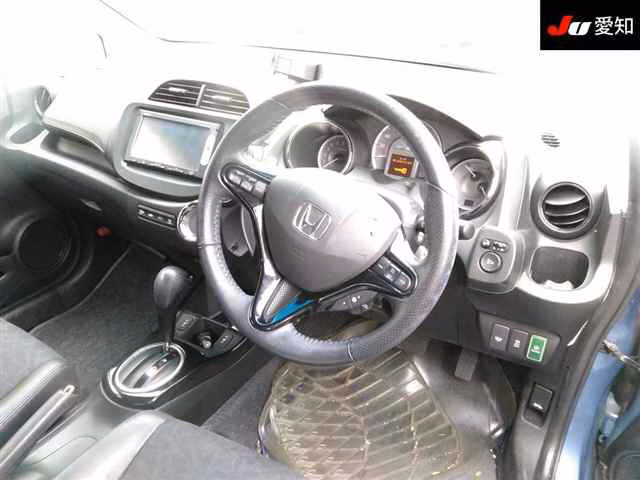 HONDA FIT SHUTTLE