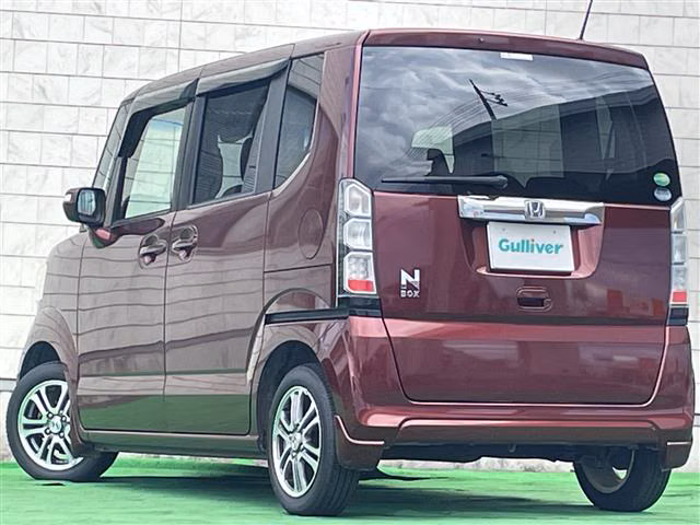 HONDA N-BOX