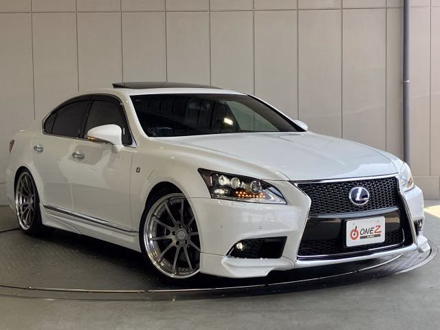 Lexus LS600h