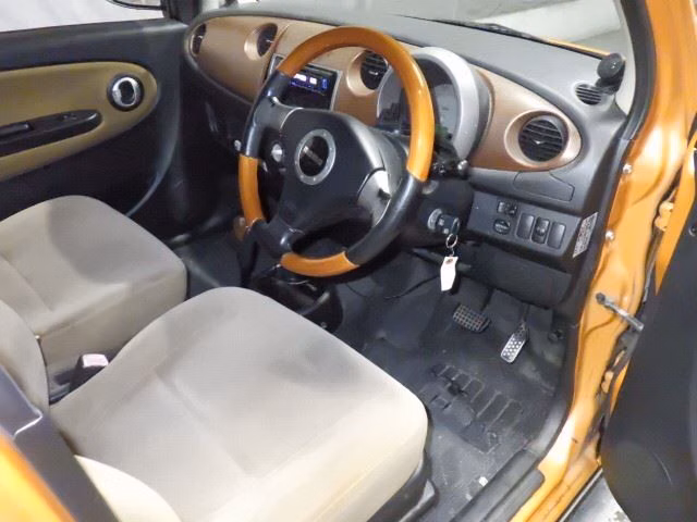 DAIHATSU MIRA GINO