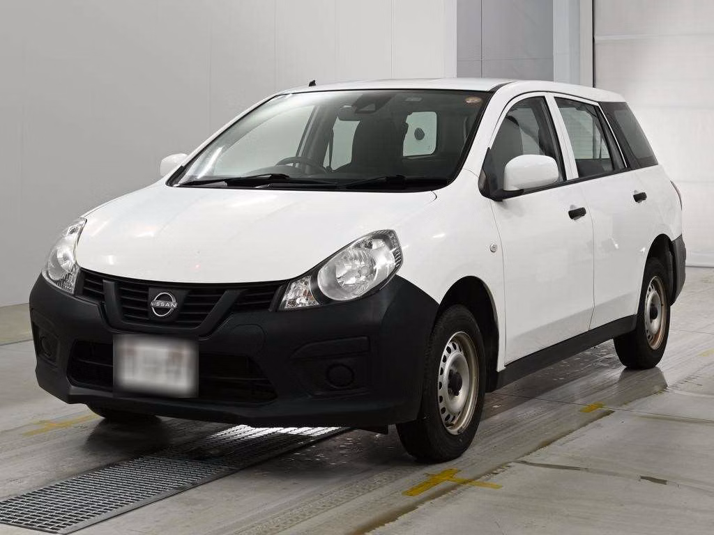 Nissan AD