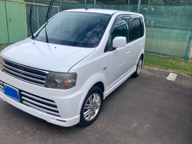 Nissan Otti
