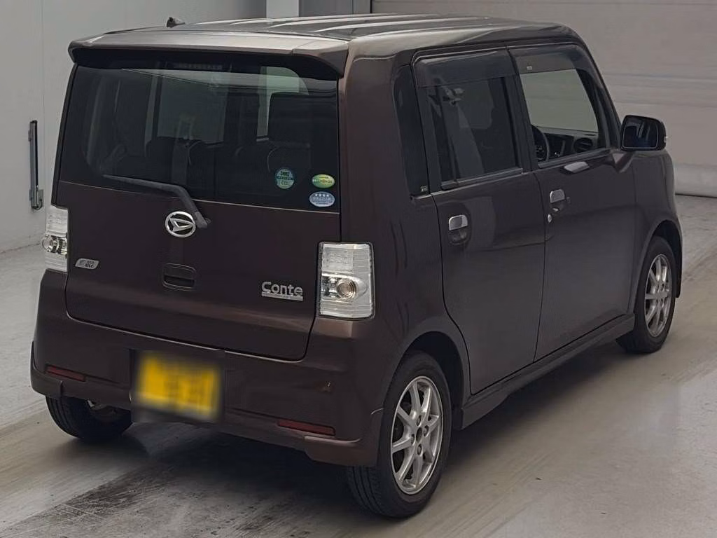 DAIHATSU MOVE CONTE