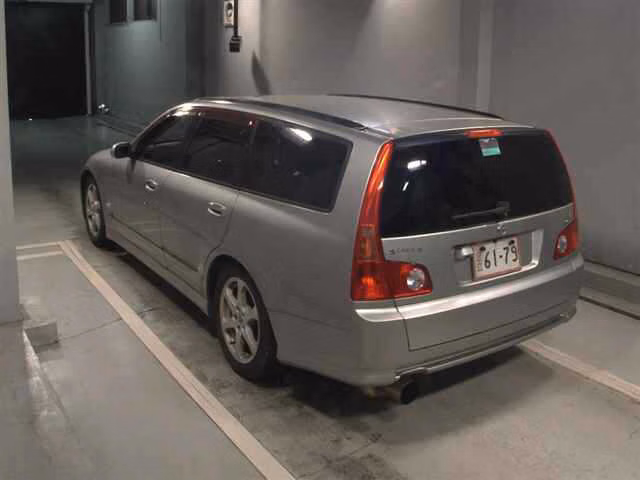 Nissan Stagea