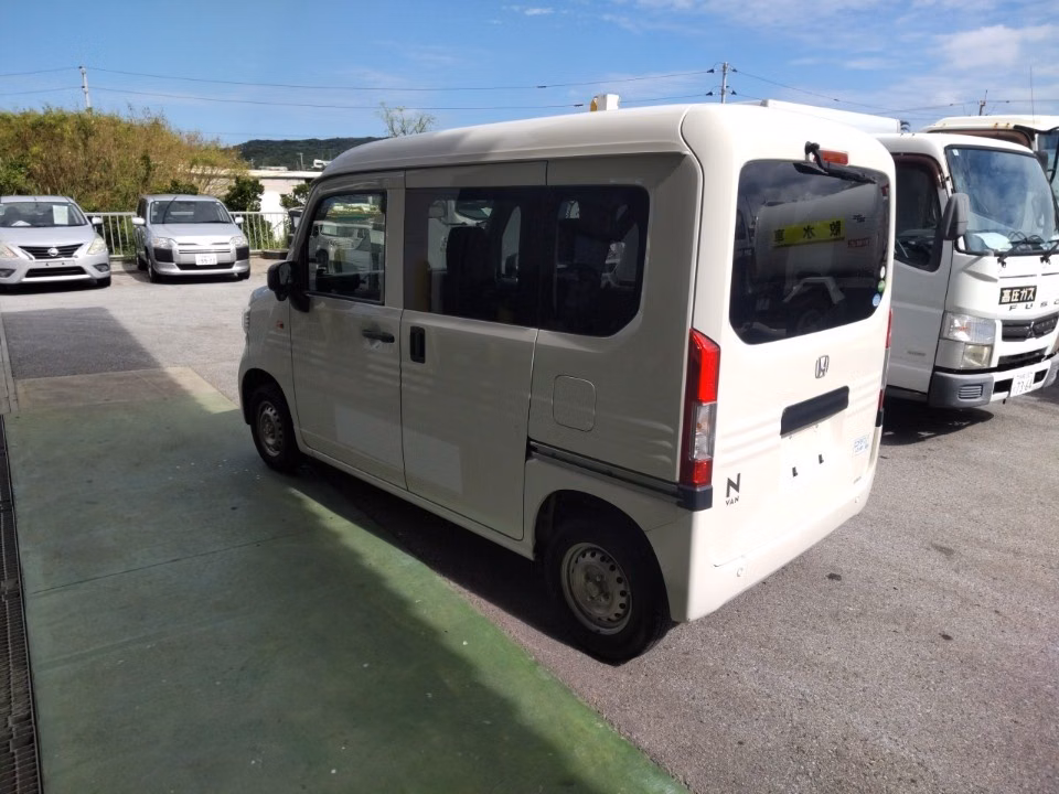 HONDA N-VAN