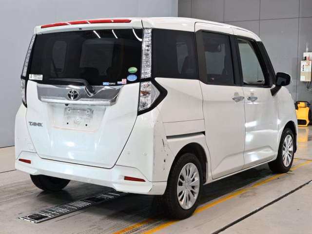 TOYOTA TANK