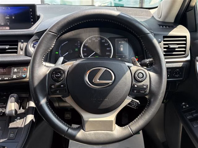 LEXUS CT200H