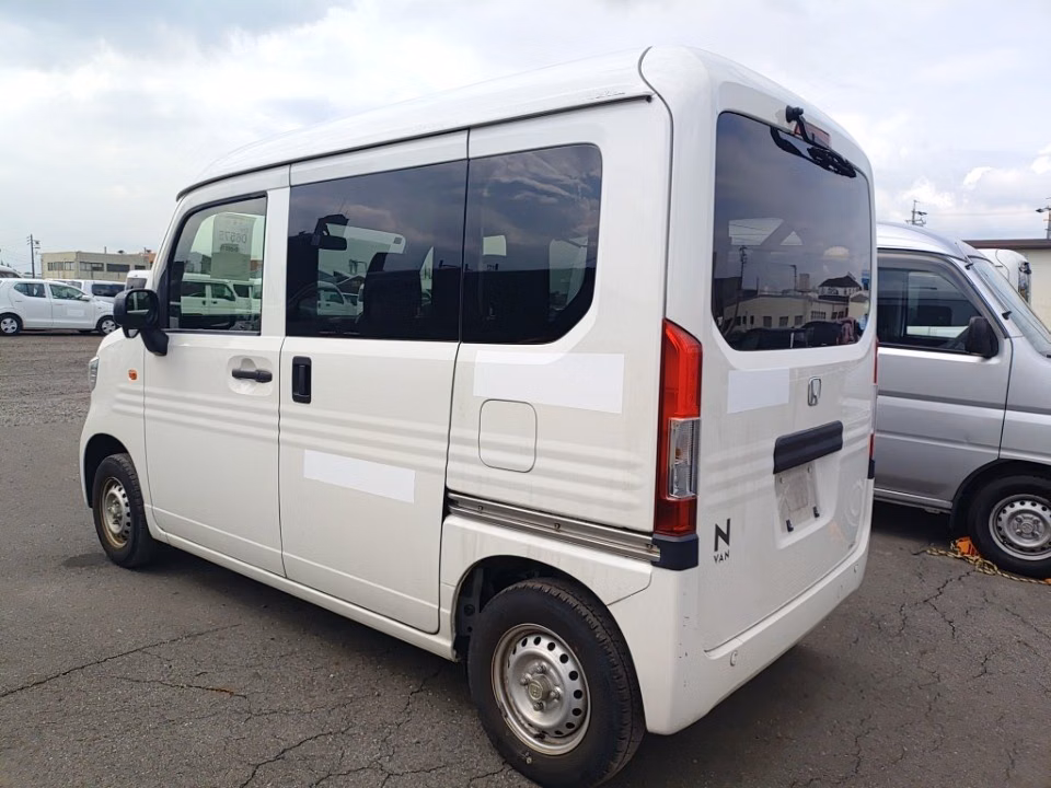 HONDA N-VAN