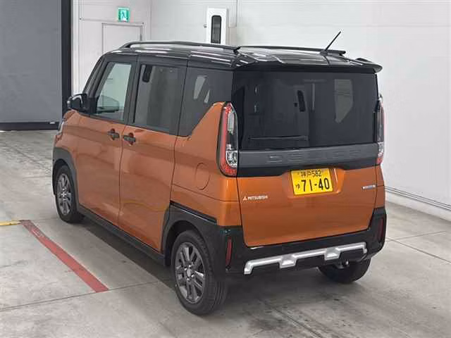 MITSUBISHI DELICA MINI