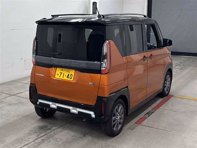 MITSUBISHI DELICA MINI
