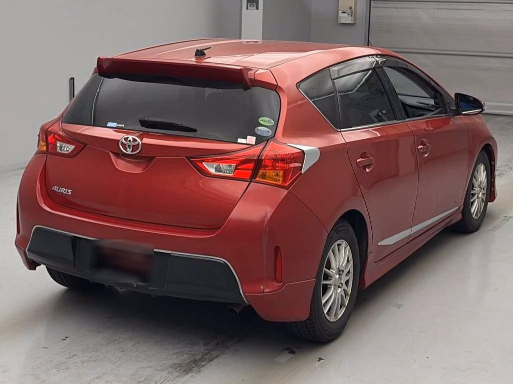 TOYOTA AURIS