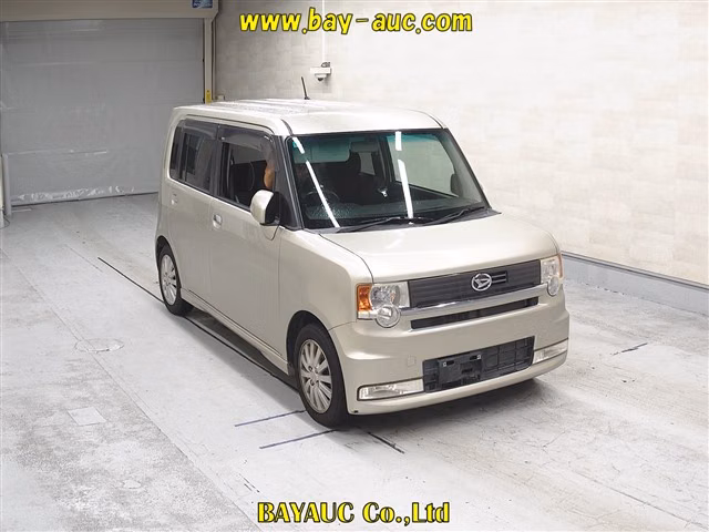 DAIHATSU MOVE CONTE