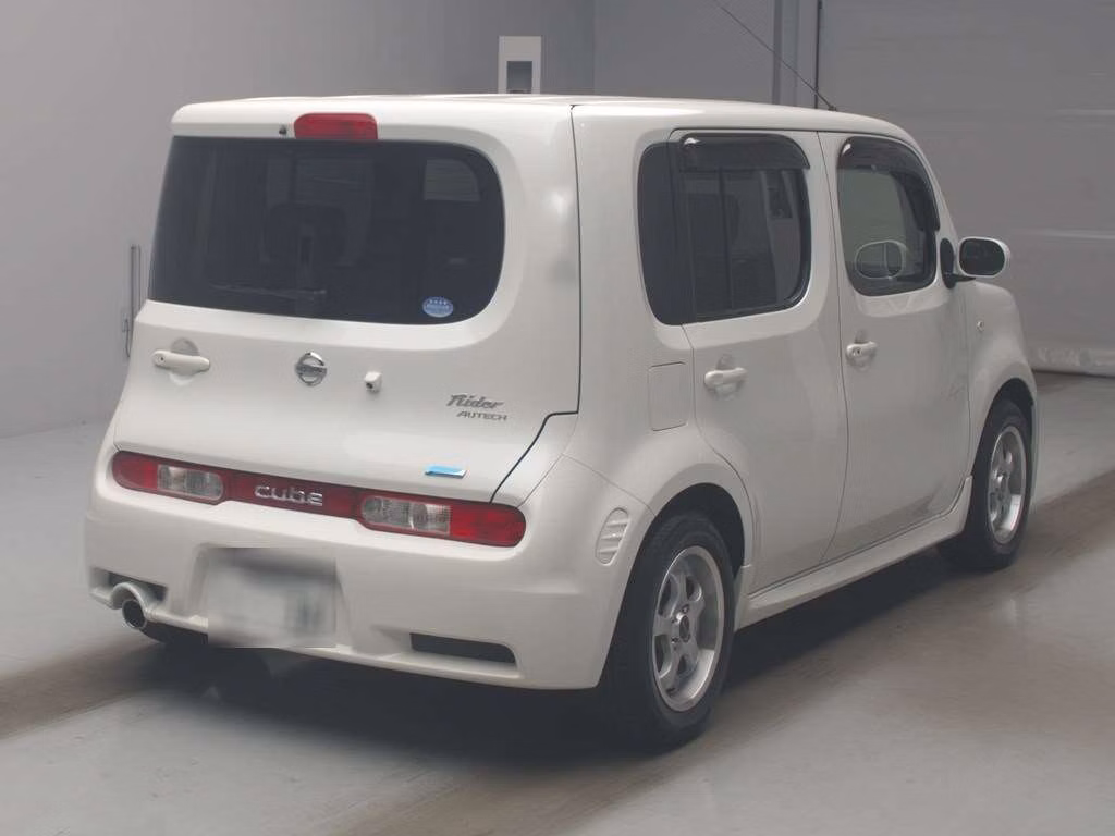 NISSAN CUBE