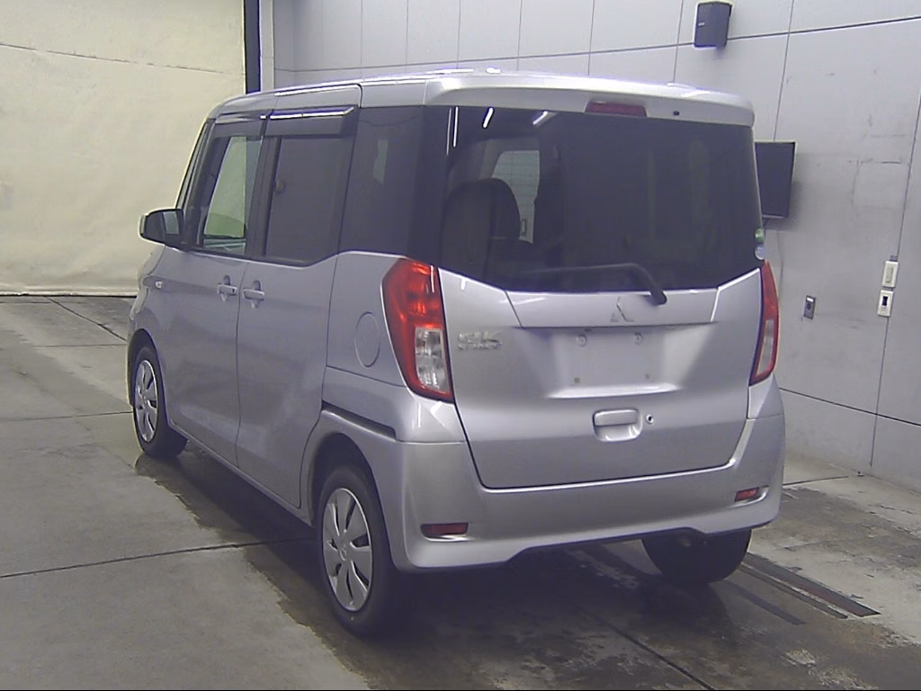 MITSUBISHI EK SPACE