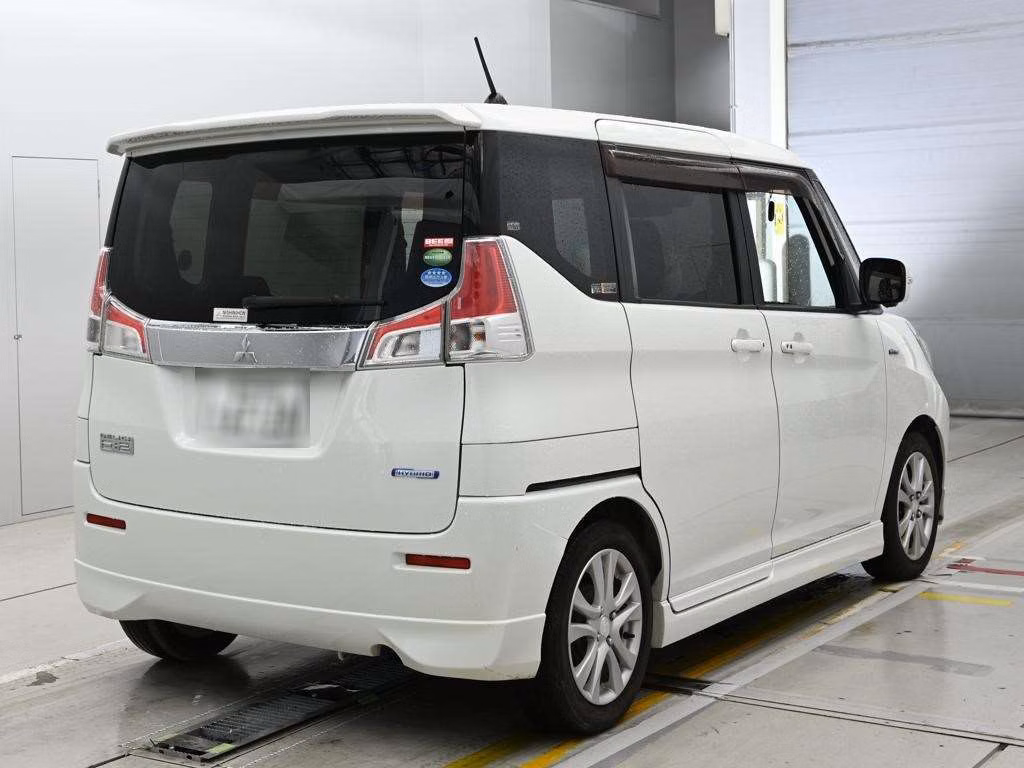 MITSUBISHI DELICA D:2