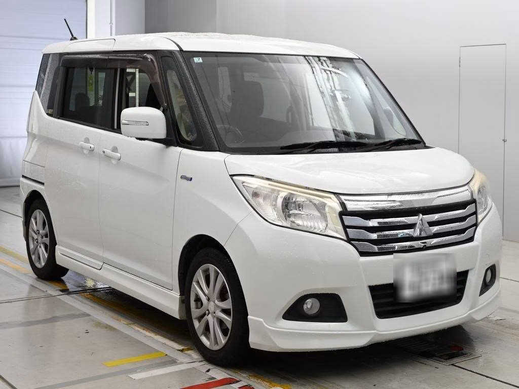 MITSUBISHI DELICA D:2