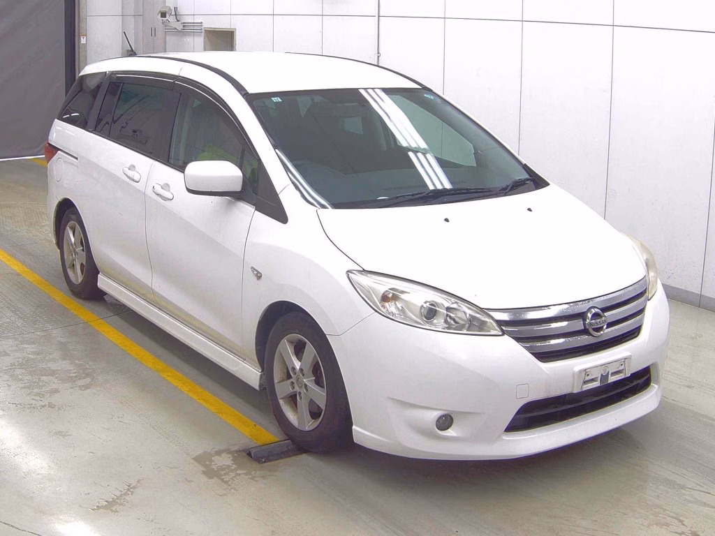NISSAN LAFESTA