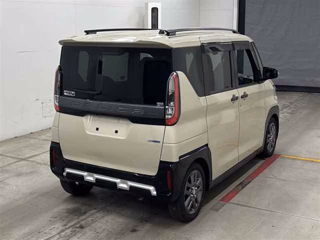 MITSUBISHI DELICA MINI