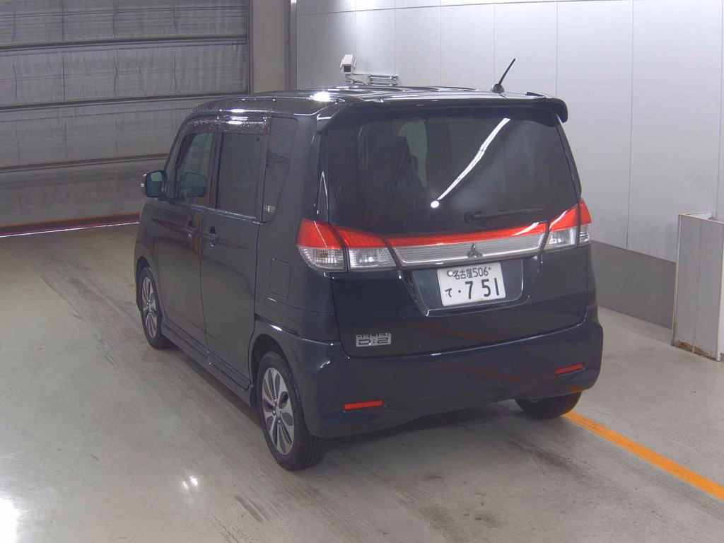 MITSUBISHI DELICA D:2