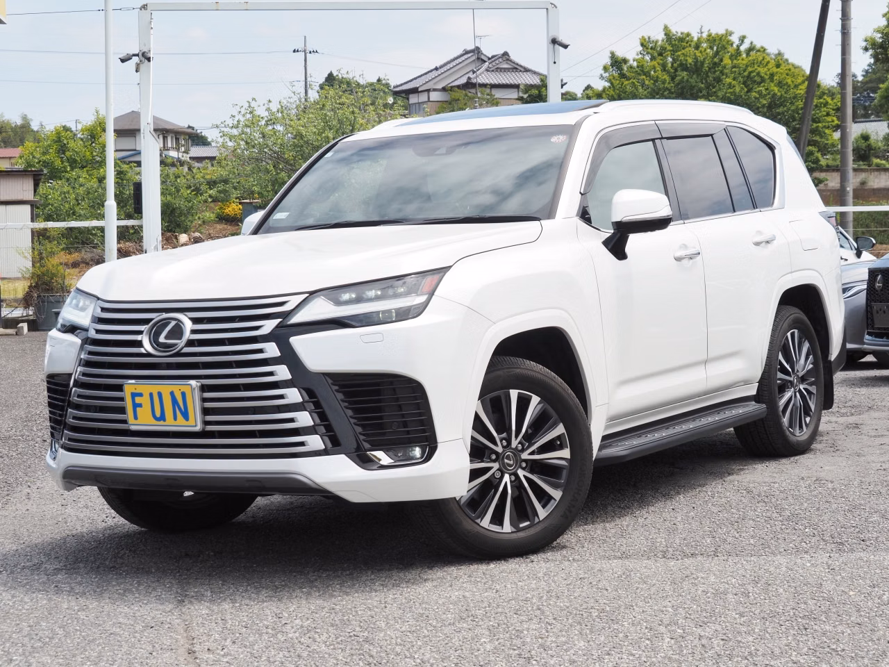 Lexus LX600
