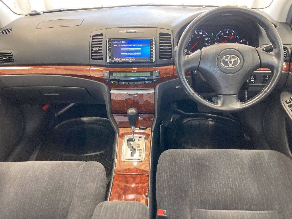 TOYOTA PREMIO
