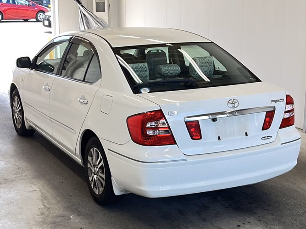 TOYOTA PREMIO
