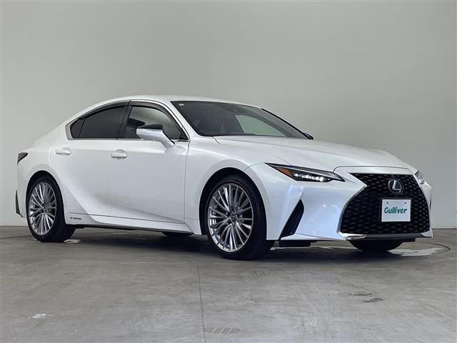 Lexus IS300h