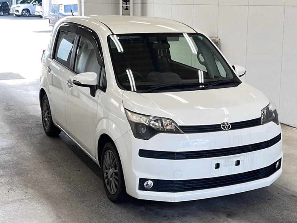 TOYOTA SPADE