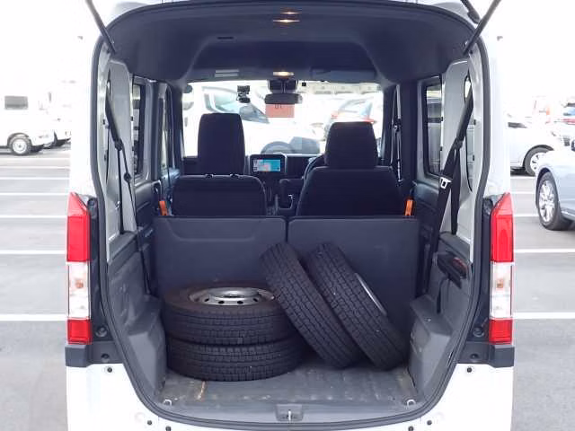 HONDA N-VAN