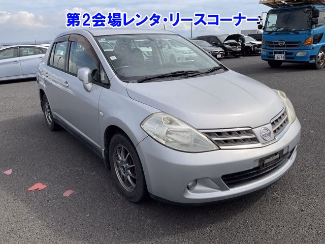 NISSAN TIIDA LATIO