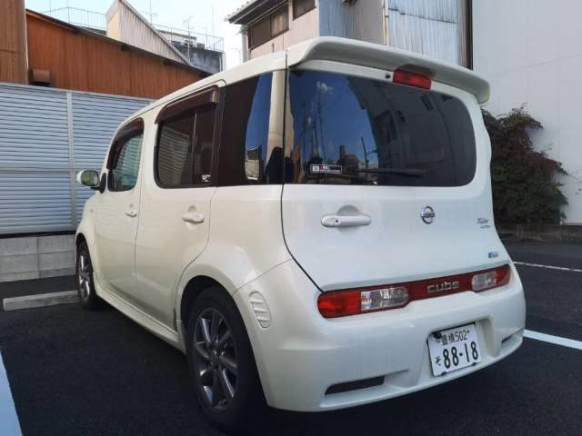 NISSAN CUBE