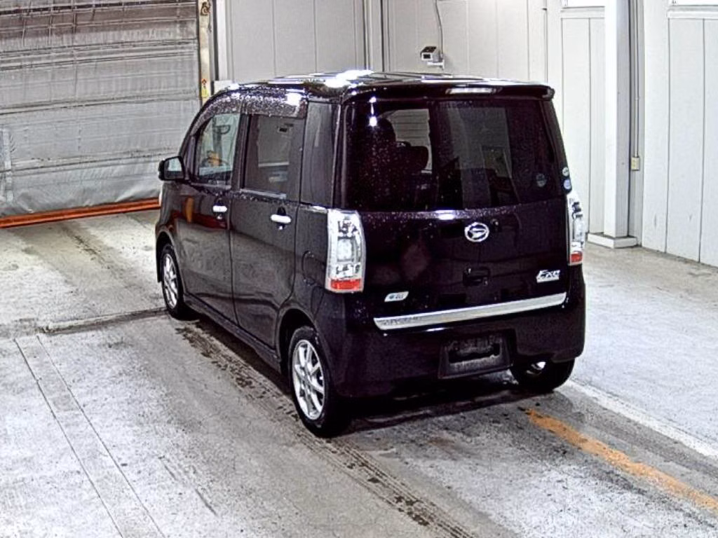DAIHATSU TANTO EXE