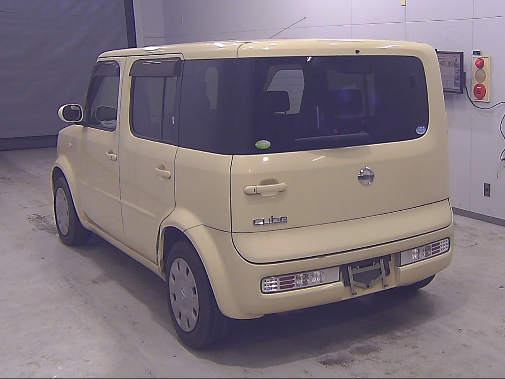 NISSAN CUBE