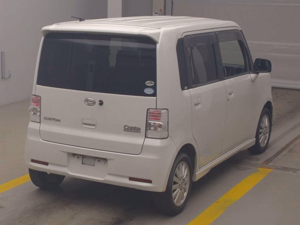 DAIHATSU MOVE CONTE