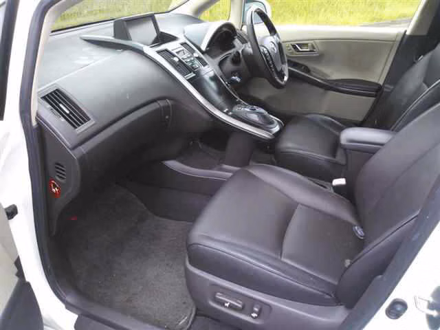 TOYOTA SAI