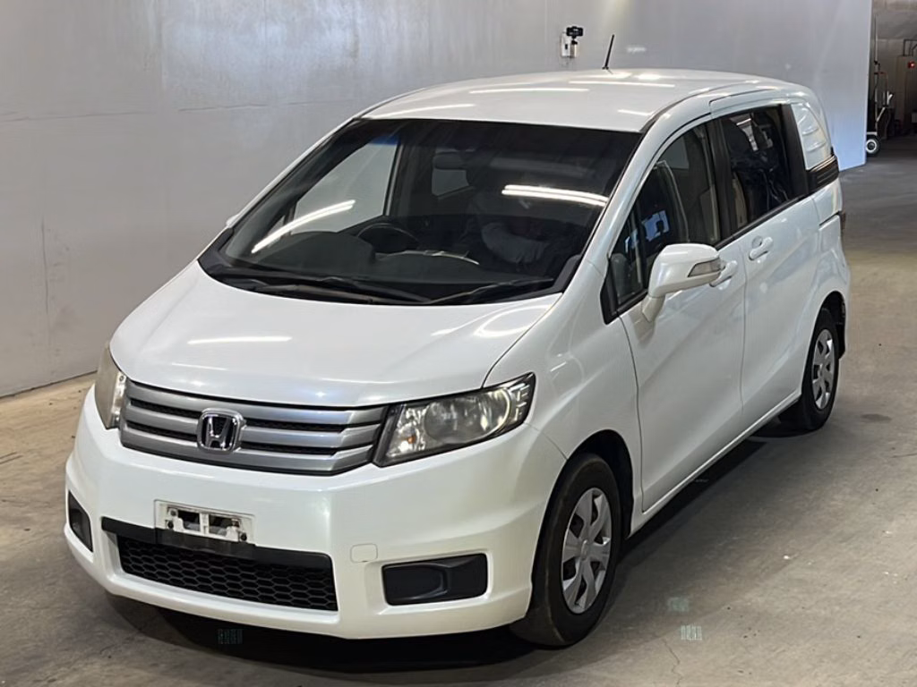 HONDA FREED SPIKE