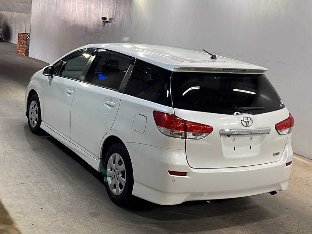 TOYOTA WISH