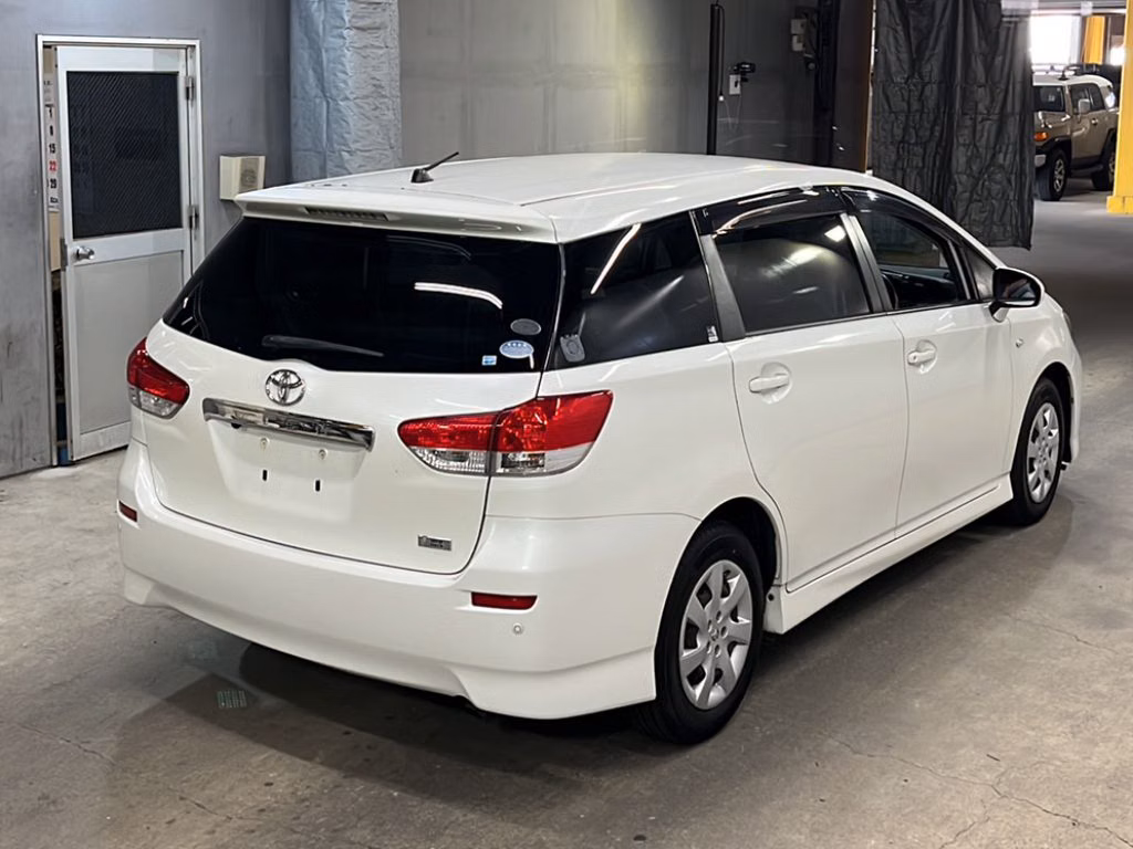 TOYOTA WISH