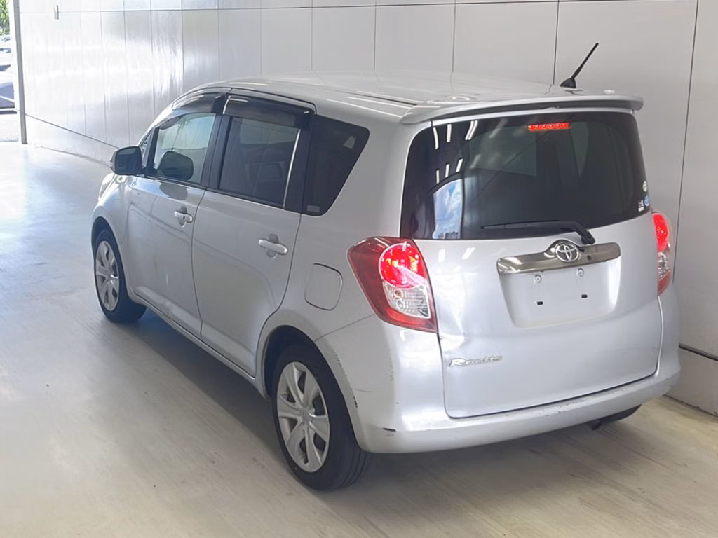 TOYOTA RACTIS
