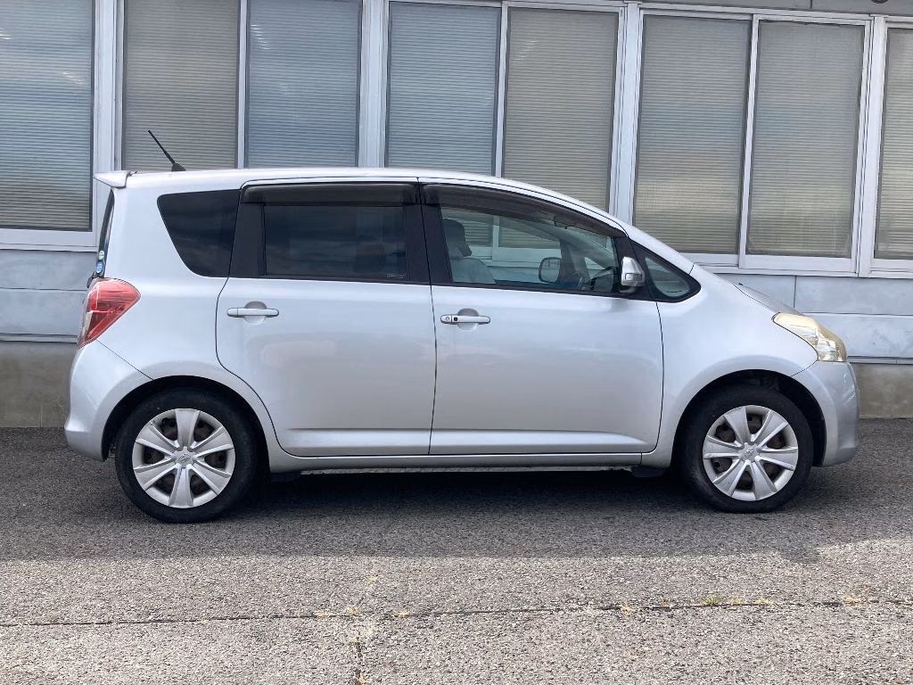 TOYOTA RACTIS
