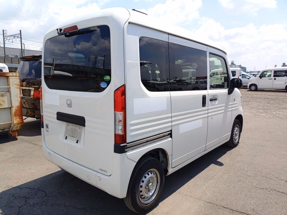 HONDA N-VAN
