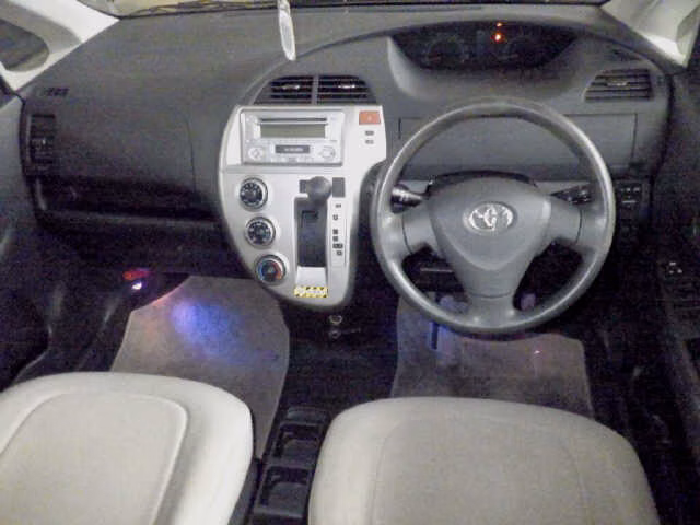 TOYOTA RACTIS