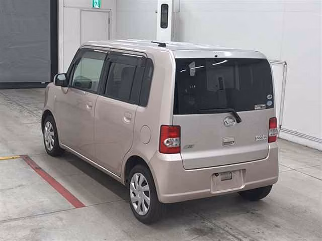 DAIHATSU MOVE CONTE