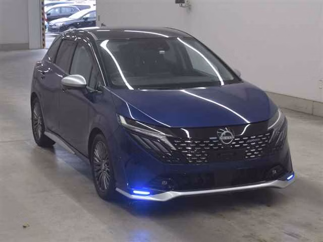 Nissan Aura