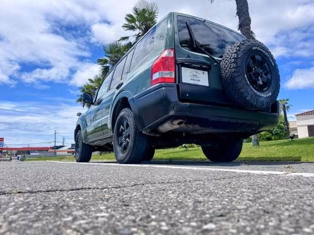 MITSUBISHI PAJERO